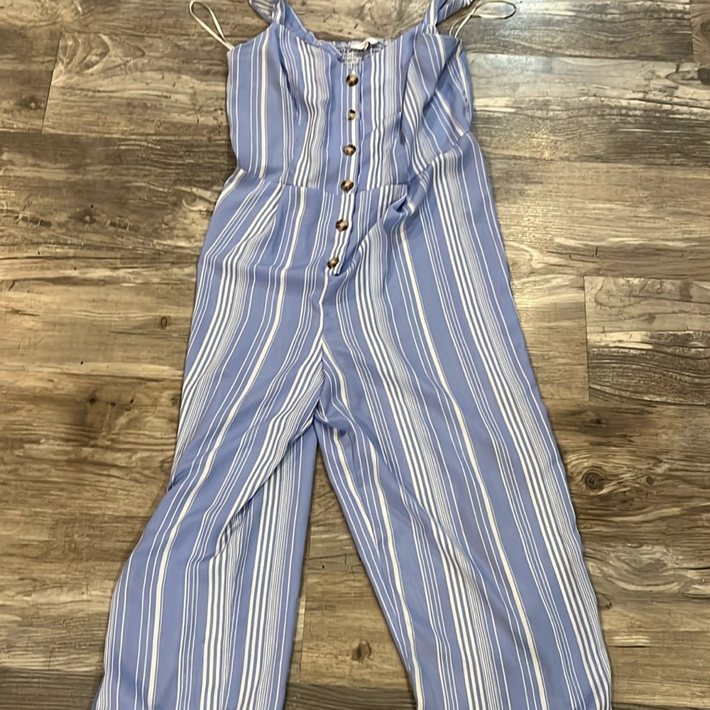 Women’s romper size Large